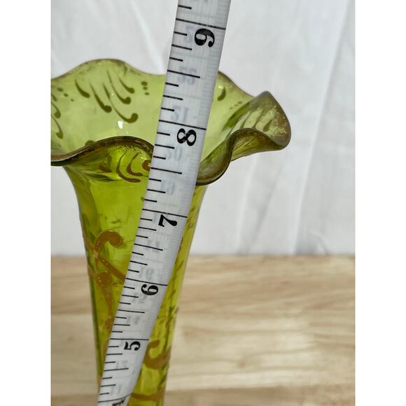 Vintage Signed Moser Art Glass Vase Ruffle Top Green Gold Gilt Good Condition - Picture 10 of 12